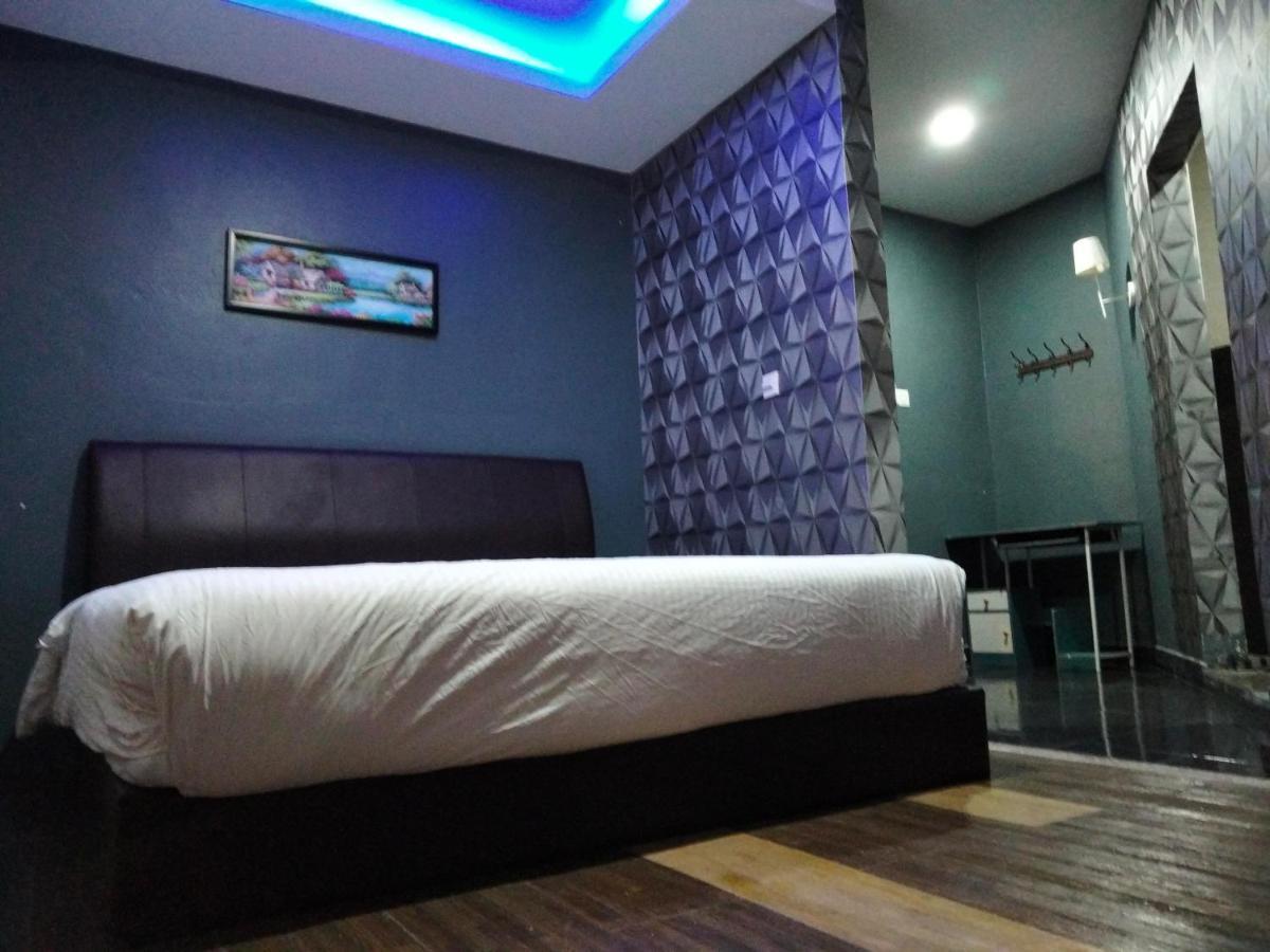 Pine Hotel Batu Gajah Eksteriør bilde