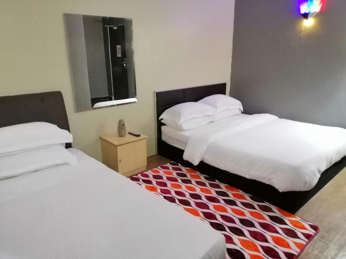 Pine Hotel Batu Gajah Eksteriør bilde