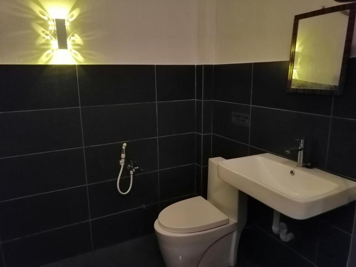 Pine Hotel Batu Gajah Eksteriør bilde